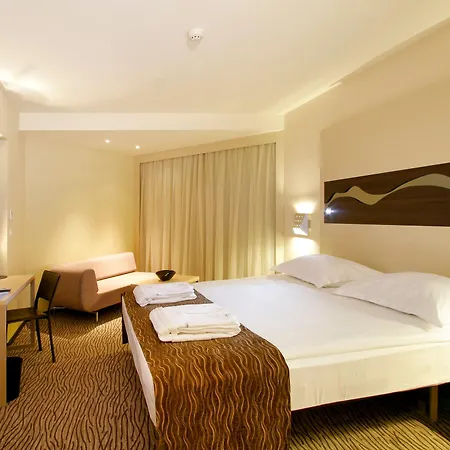 Richmond Nua Wellness - Adult Only