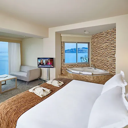 Richmond Nua Wellness - Adult Only