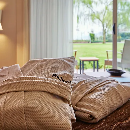 Richmond Nua Wellness - Adult Only ספנג'ה